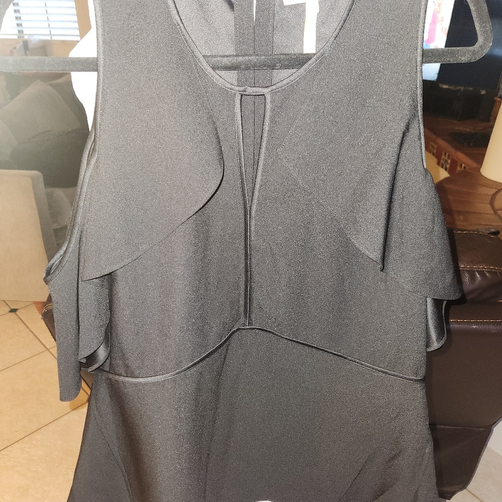 Laundry By Shelli Segal Elegant Black Cold Shoulder Top - Picture 14 of 14